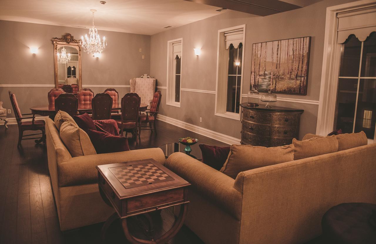 The Grand Hotel Carleton Place Εξωτερικό φωτογραφία